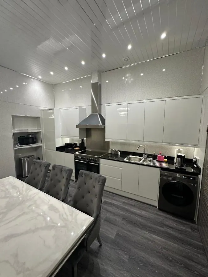 Thistle City Inn Edinburgh 0*,