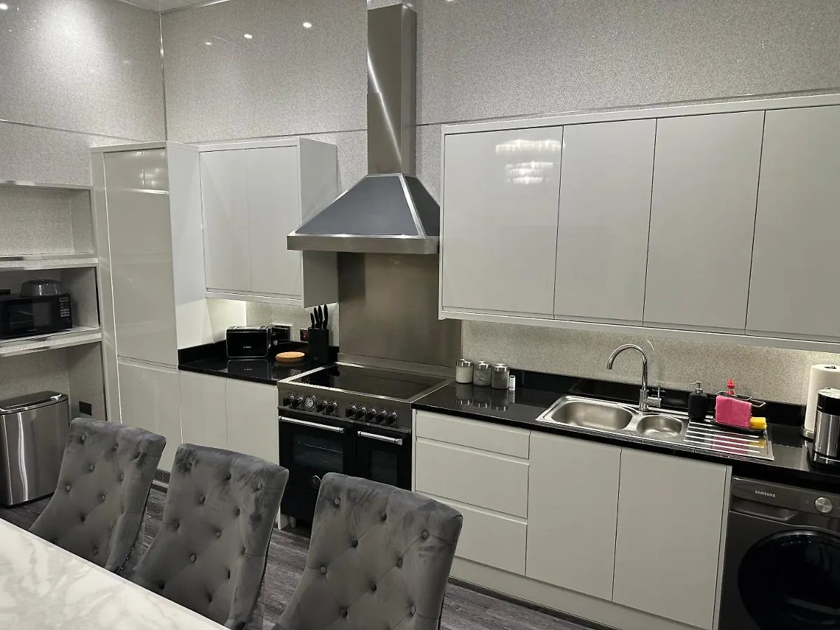 Thistle City Inn Edinburgh 0*,  United Kingdom